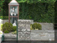 mvc-170s.jpg (76459 bytes)